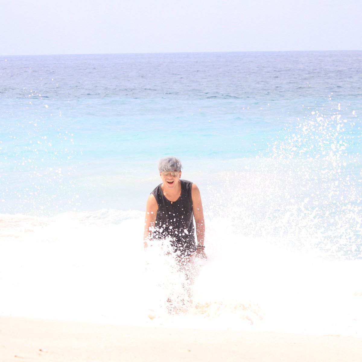 TyphoonYummy's tweet photo. ทะเล ทะเล #typhoonlivesinbali https://t.co/CJDxS4PKt6