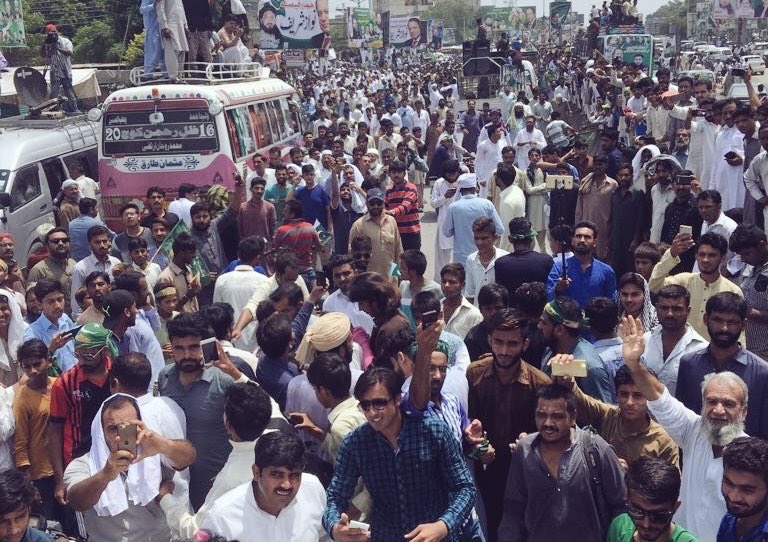 iqraanwar0's tweet image. جب پنجاب جاگتاہے تو ایسے ہی تاریخی مناظر دیکھنے کوملتے ہیں ❤️ 
#GTRoadکپتان_کی_موت