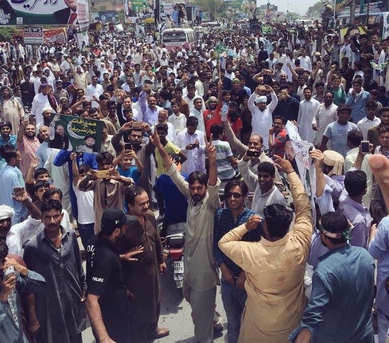 iqraanwar0's tweet image. جب پنجاب جاگتاہے تو ایسے ہی تاریخی مناظر دیکھنے کوملتے ہیں ❤️ 
#GTRoadکپتان_کی_موت