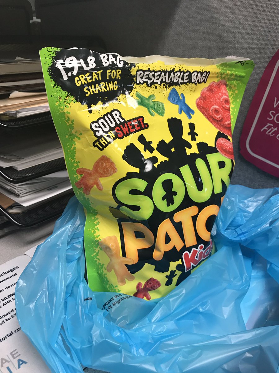 jrmintneel's tweet photo. Nothing like having this slammed down on your desk at 8:30AM. #selfcontrolchallenge https://t.co/ExLjlRXOCF
