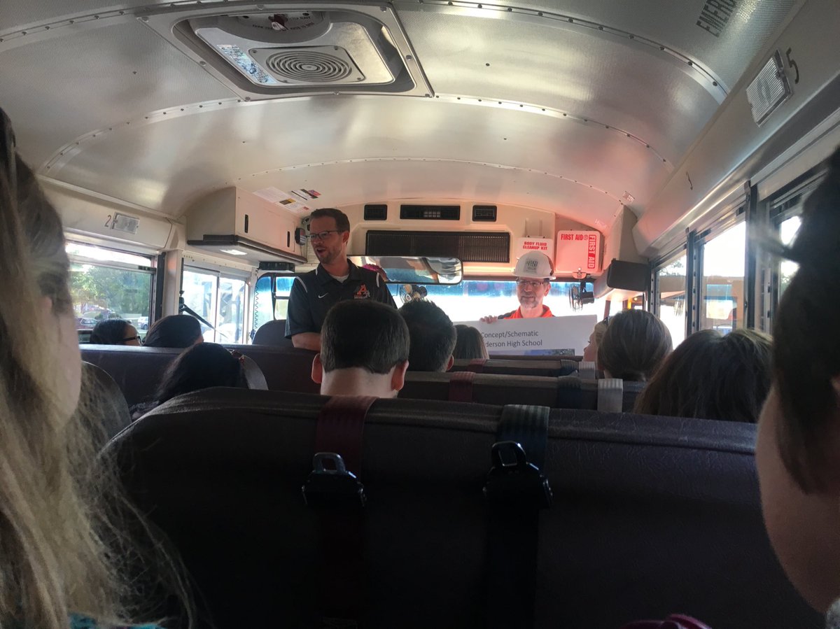Ms__Weber's tweet photo. Stop number one, my new school!! Go skins! #fhsdnto2017 #FHSDbus2 https://t.co/UA3Bhu2Xgy