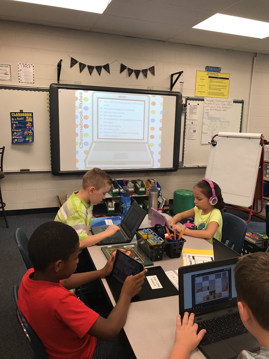 CupcakeTeacher's tweet photo. 3rd graders trying out their google accounts for the first time! #BCSSEdTech https://t.co/YkGtTyyO8B