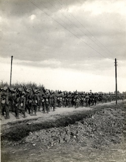 UntoldLives's tweet photo. Dark places on the blog this week - we explore prison hulks and #WWI trenches.
https://t.co/M4ZUaAq6xB https://t.co/O3GVIhCAEc