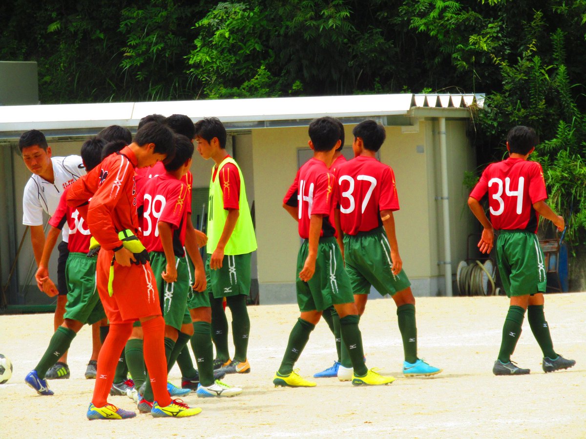 尾道東高校 サッカー部 8月11日 練習試合 1 Vs岩国 １ １ 得点者 斎藤 2 Vs井口 １ ２ 得点者 秦野 3 Vs広島学院b ２ ０ 得点者 秦野 宮本 コメント 合宿おつかれさまでした サッカー以外のことも学んだ合宿になりました これからチーム一丸と