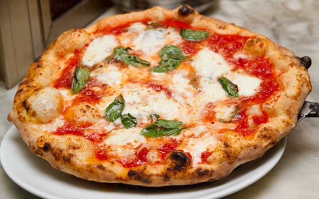DailyStyleGuide's tweet image. You can’t say you’ve been to Italy unless you’ve tried at least 6 of these Italian dishes! buff.ly/2vUFqcO