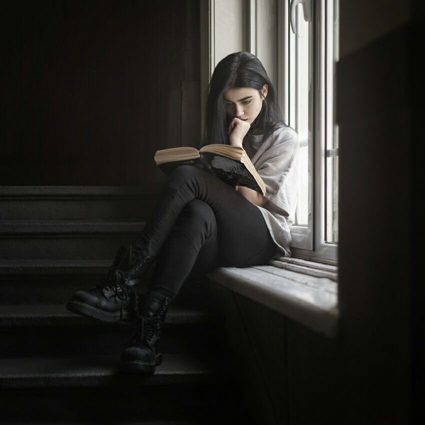 -"اسْلوبَ البعَض هُو من آبعدنيْ عنهم وليّسَ لأني وجدَت آلبديل كمَا يظَنون!،