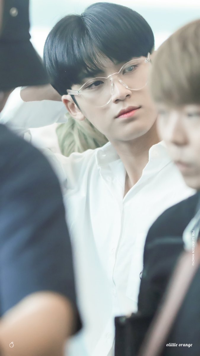 orange_mingyu's tweet photo. 170811 인천공항
잠깐 소년야🖐🏻
#민규 #mingyu #세븐틴 #seventeen @pledis_17 https://t.co/8YK9a3bv1f