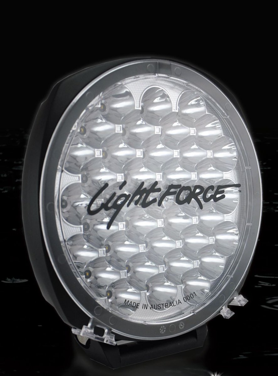 OppositeLockZA's tweet photo. #LightForce Genesis 210mm LED
1053m @ 1 LUX, 13850 raw lumens, 120m beam width, CISPR25, IP69K
Buy https://t.co/baxd52VNdc
#OppositeLockZA https://t.co/u5h1rjUXm9