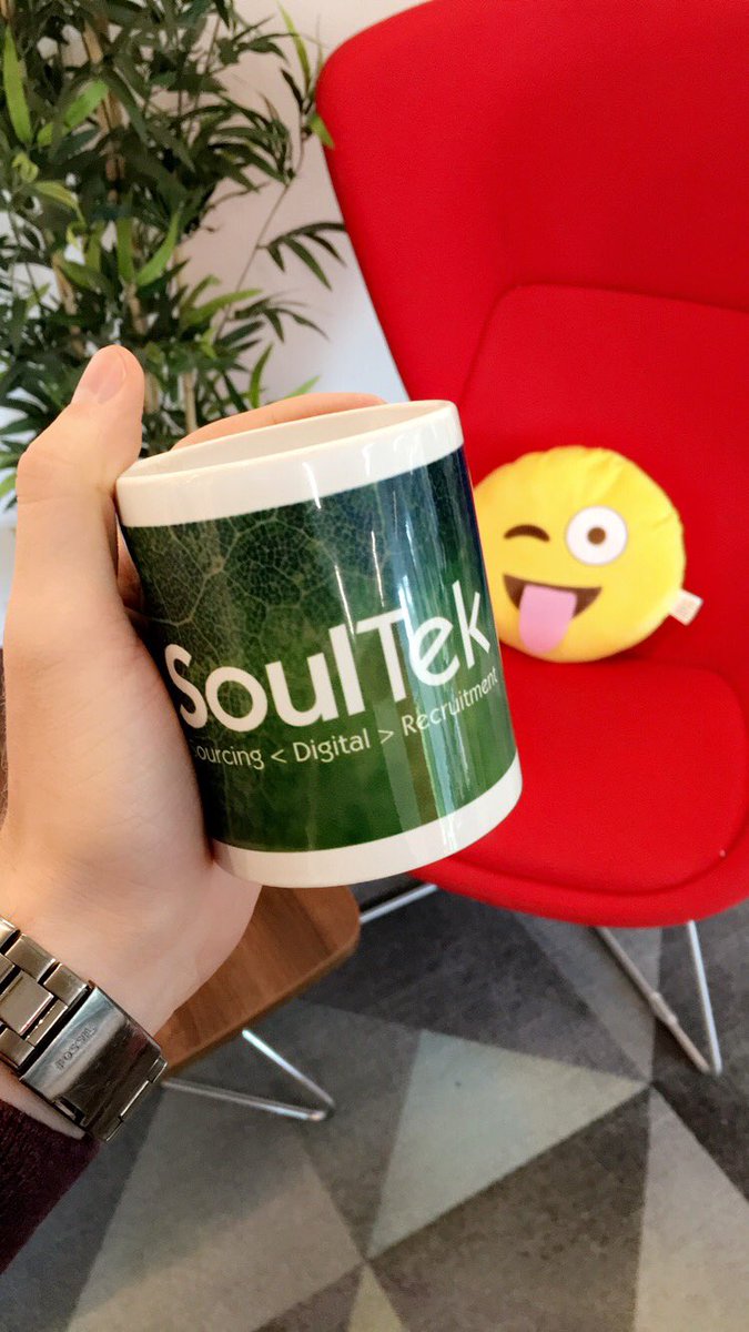 ignasgut's tweet photo. Loving the @Soultek_Social mugs filled with #hot #chocolate ! #fridaymood #soultekfridays @McKatielee https://t.co/fNNHBjVI87