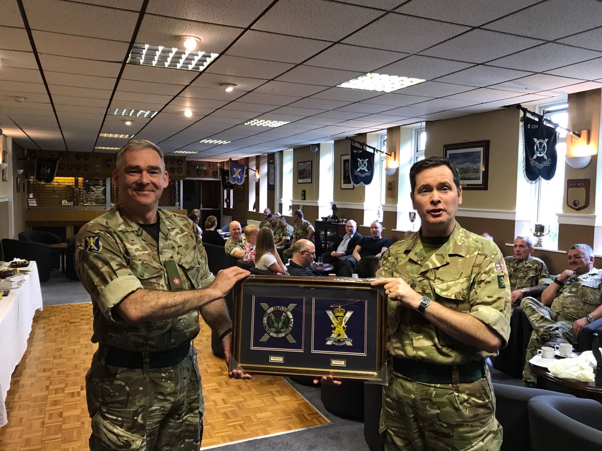 6SCOTS's tweet photo. Farewell and good luck to Maj Stevie Rae(QM) After 32yrs regular service #ourpeople #scots #jockstrong #ArmedForces #wholeforce https://t.co/aZ0j5hvcQy