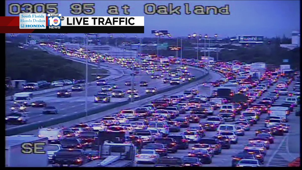 Avoid I-95 in Broward County! Bad crash has 3 SB lanes blocked at Oakland Park Blvd. This is #traffic in the area! https://t.co/bpXaAIIkAN