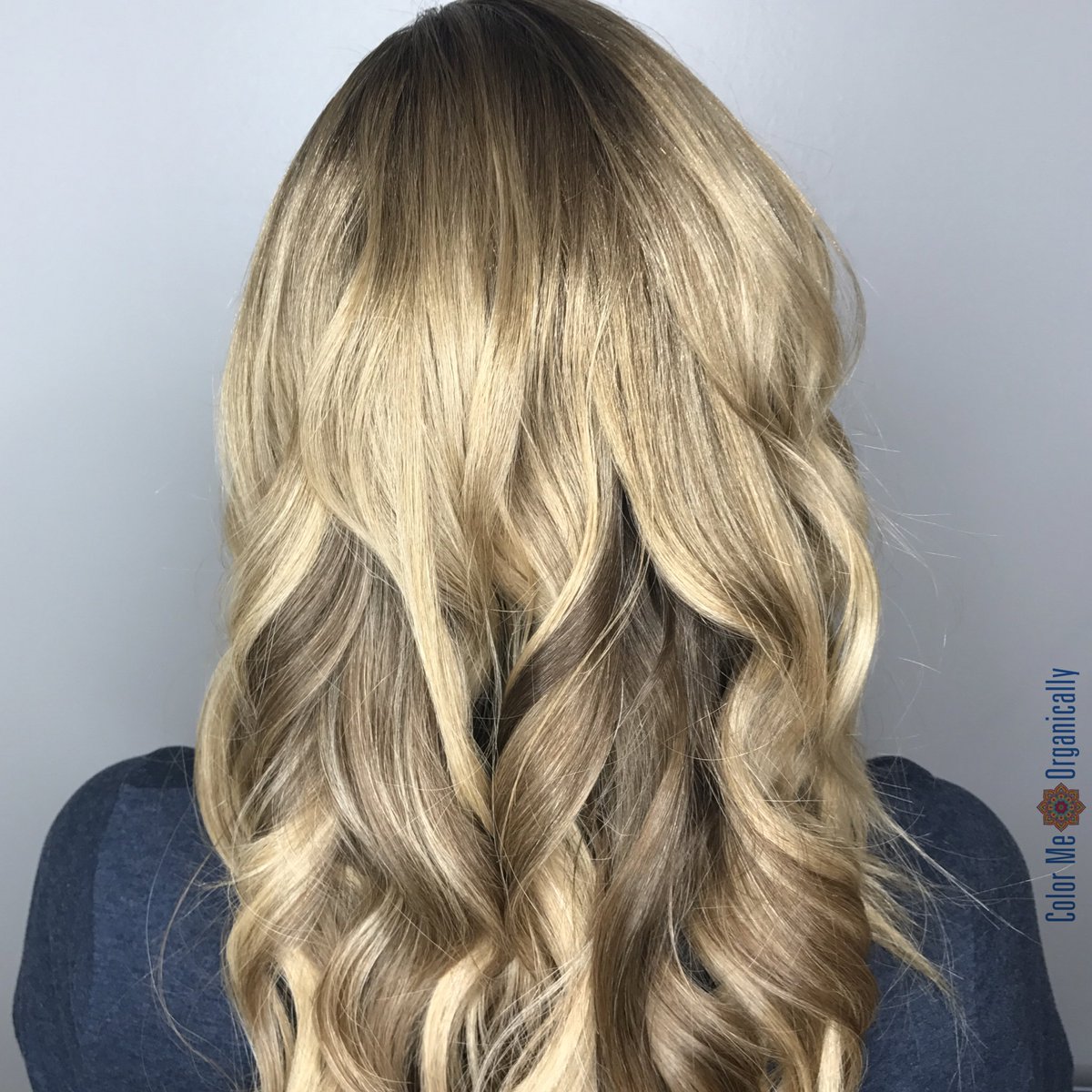 colorme_organic's tweet photo. Such a Joy 💛 Foil conversion painted with @owayorganics Hbleach @thebusinessofbalayage signature pieces using Hnectar ✨ @myblndn https://t.co/u6sttBpLaf