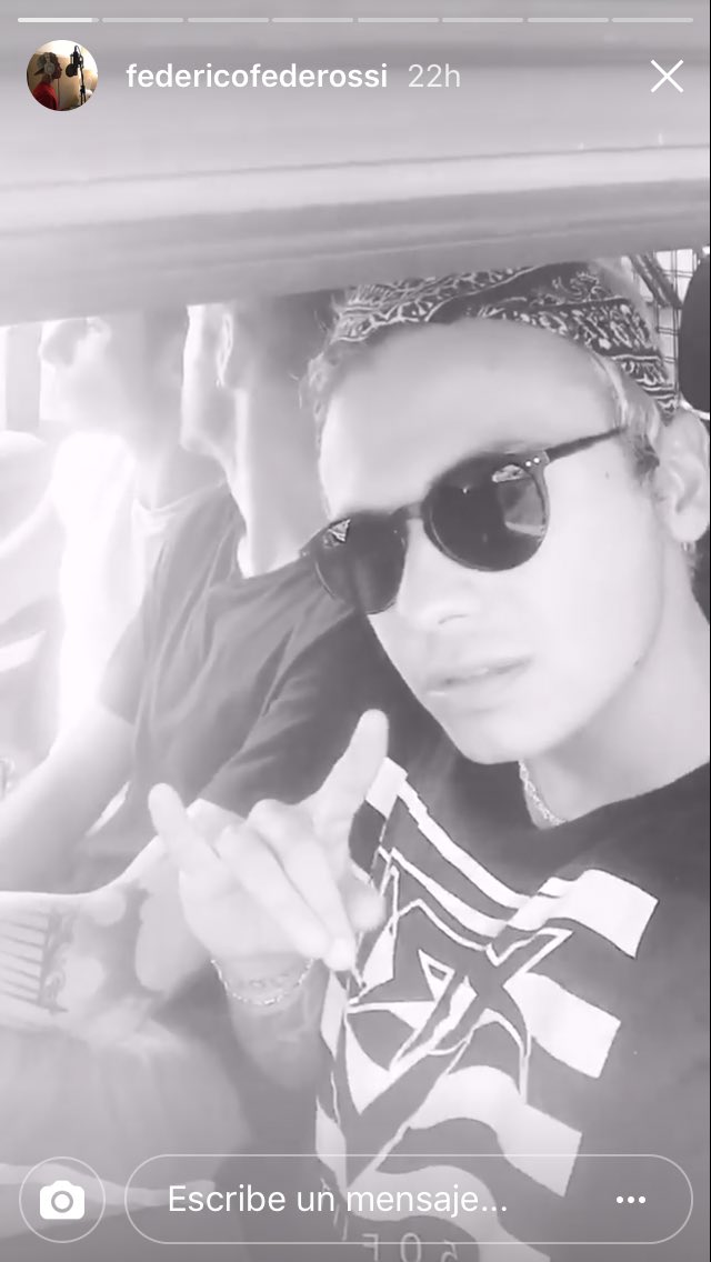 HechosXRIZ's tweet photo. Fede llevaba ayer la camiseta de XRIZ 🙈. https://t.co/9L8UHOJ90Q