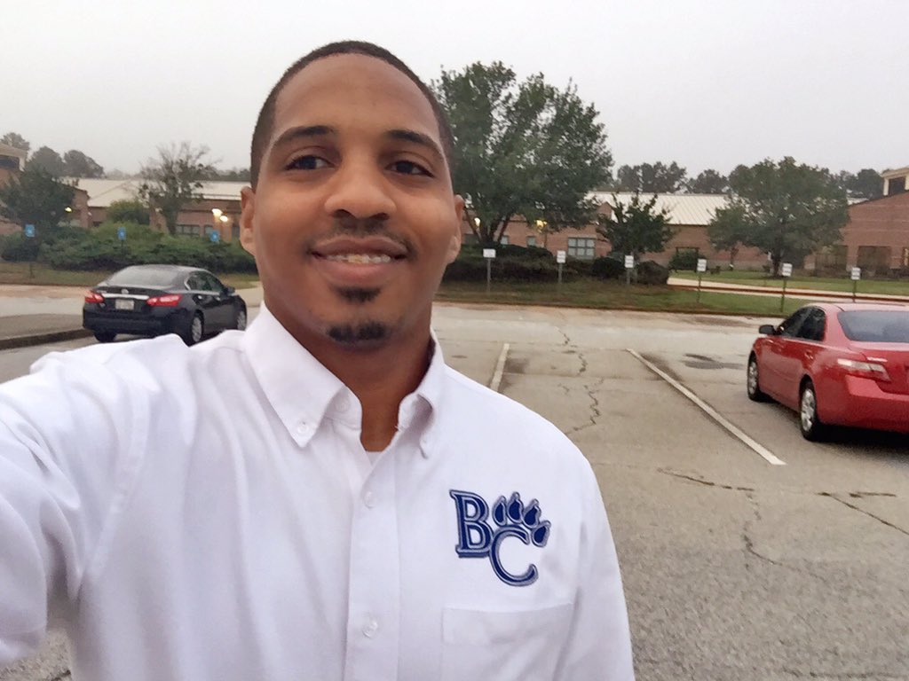 DarrenClayEDU's tweet image. You know you love what you do when you come to work an hour early to analyze data #bearcreekpd 📈✅