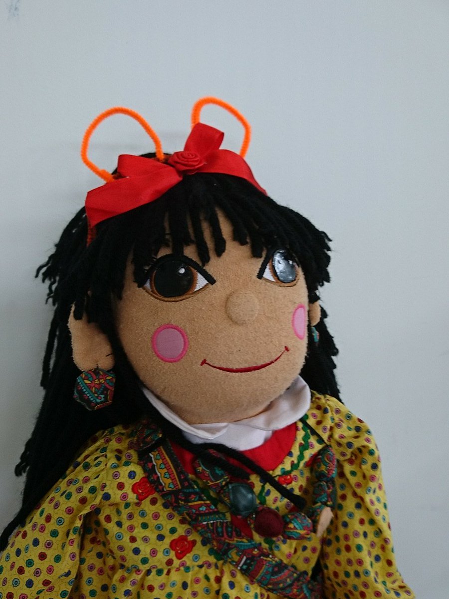 dcttkids's tweet photo. Even Rosie and Jim are wearing their bear bands! #TunnelTeds https://t.co/RM1dv5A5Ti