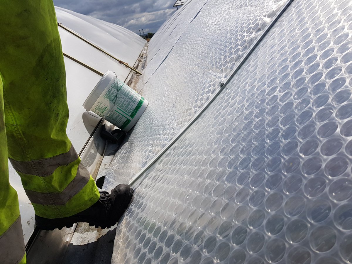 PolytunnelSteve's tweet photo. Converting a #netafim structure to accept 20 year lifespan #polydress #keder.
Superb  temperature  control ! https://t.co/oDgR4rajn5