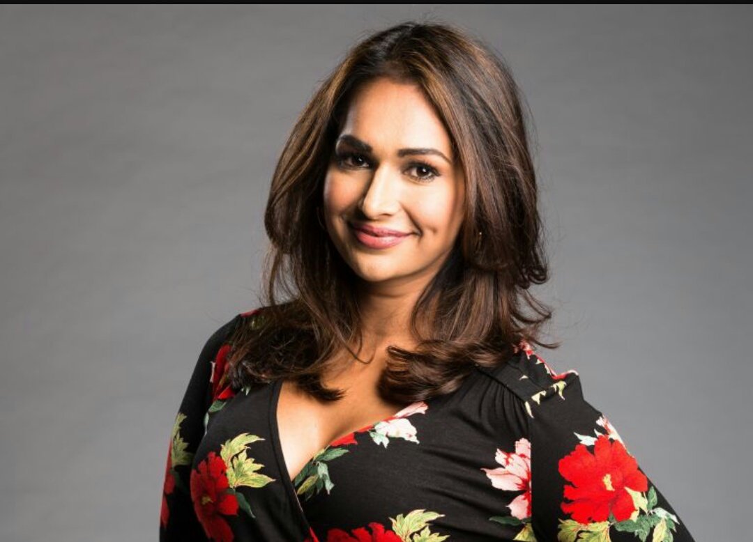 NeighboursReact's tweet image. I love Dipi Rebecchi. And I love @sharonjohal . Such a talented and beautiful human being 💖