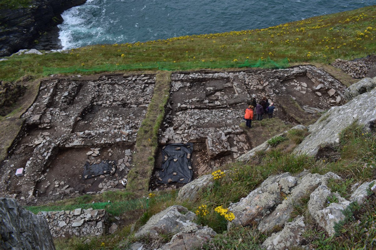 TintagelDig's tweet photo. These images show the amazing work which has been done over the last five weeks, excavating buildings unseen for a millennium #tintageldig https://t.co/5fQ3brXcwh