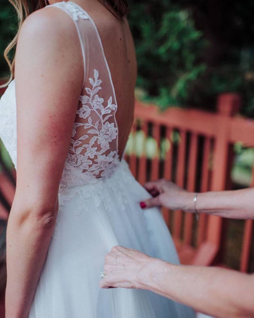 SomethingPerf's tweet photo. It's Friday and we are gearing up for an amazing wedding at @danielstowebotanicalgarden but we had to #flashbackfr… https://t.co/mJ5YFoQ5G8 https://t.co/CEqby7eJgJ