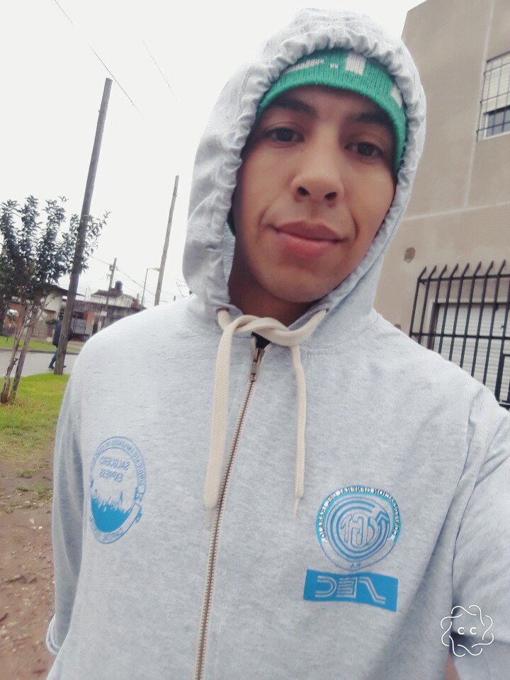Angel20417100's tweet photo. Se corre vamos que ya falta poco para la guerra 😎💪☇ https://t.co/JKBZoP4bUb