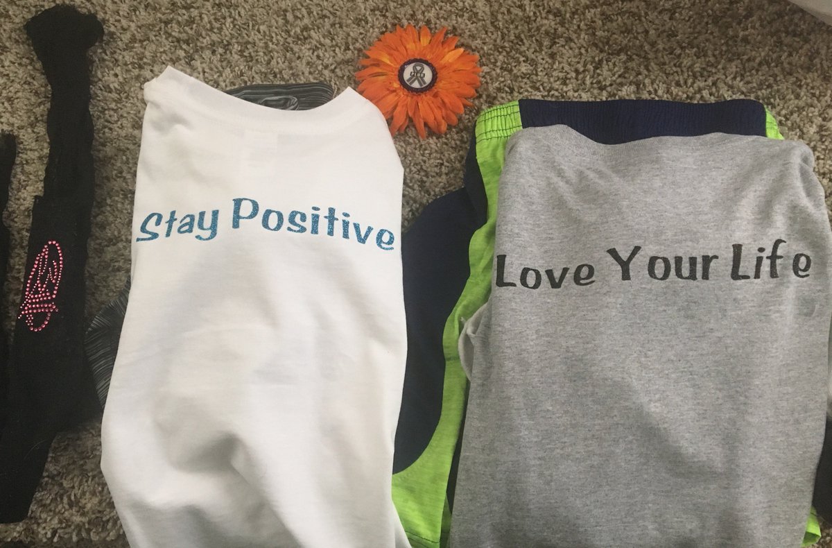 slongo311's tweet image. Kiddos and I are Ready for 311 in Denver!!!  Can't wait to see everyone #excitableones #311 @pnut @NickHexum