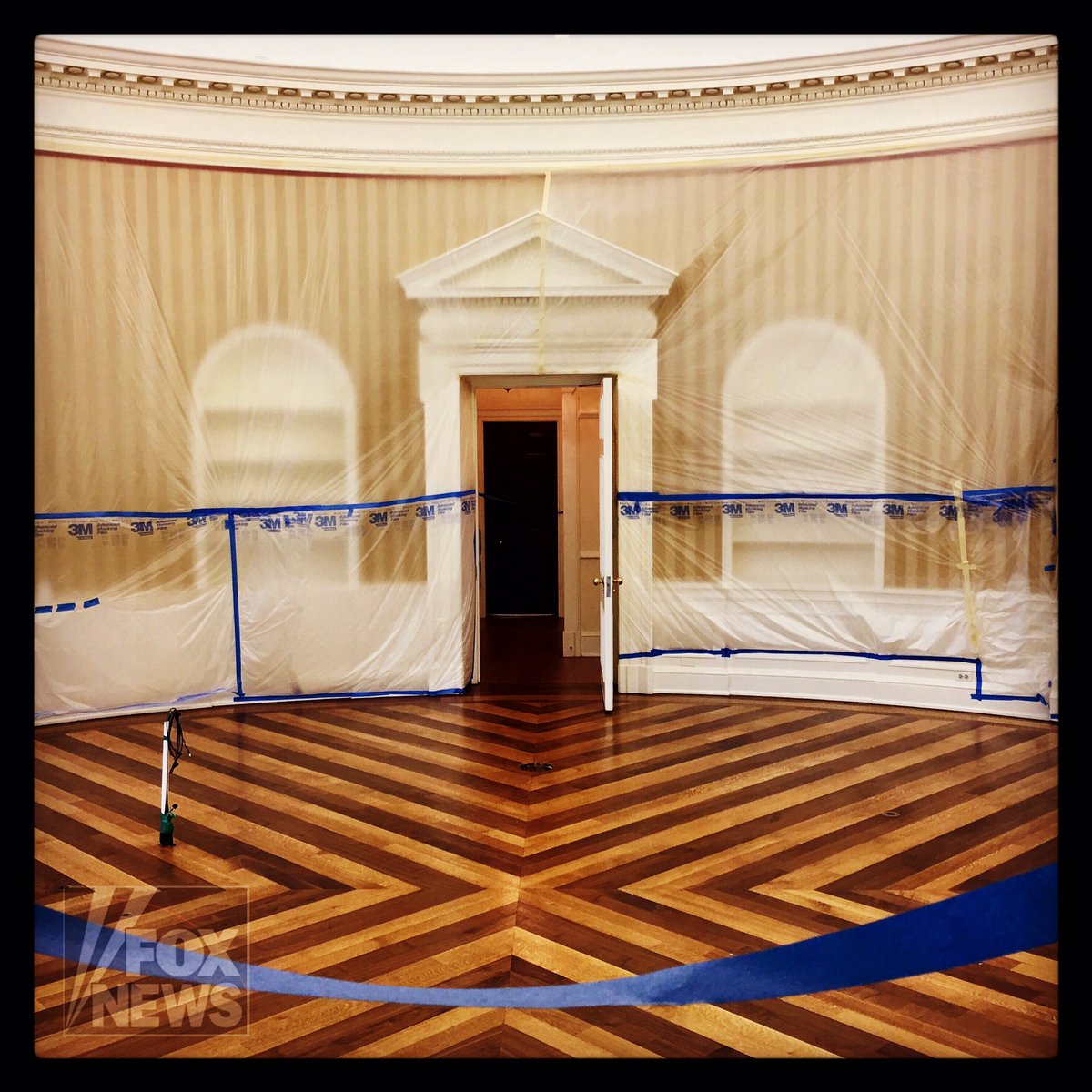 The #OvalOffice is getting a facelift while #PresidentTrump is away. <a href="/FoxNews/">Fox News</a>