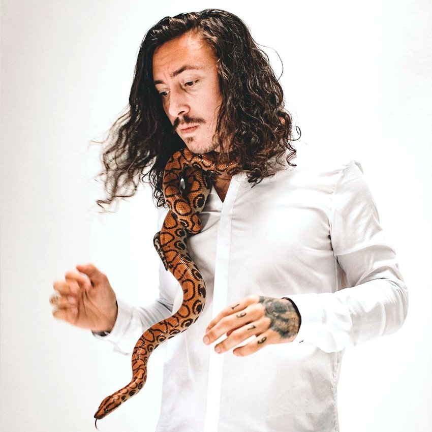 MintSpaceBlog's tweet photo. Noah Gundersen 'White Noise’ Bundles with Signed Limited Edition White Vinyl #SignedVinyl #WhiteVinyl #OriginalMint https://t.co/L8PeIjjT46 https://t.co/cUsLCGvsio