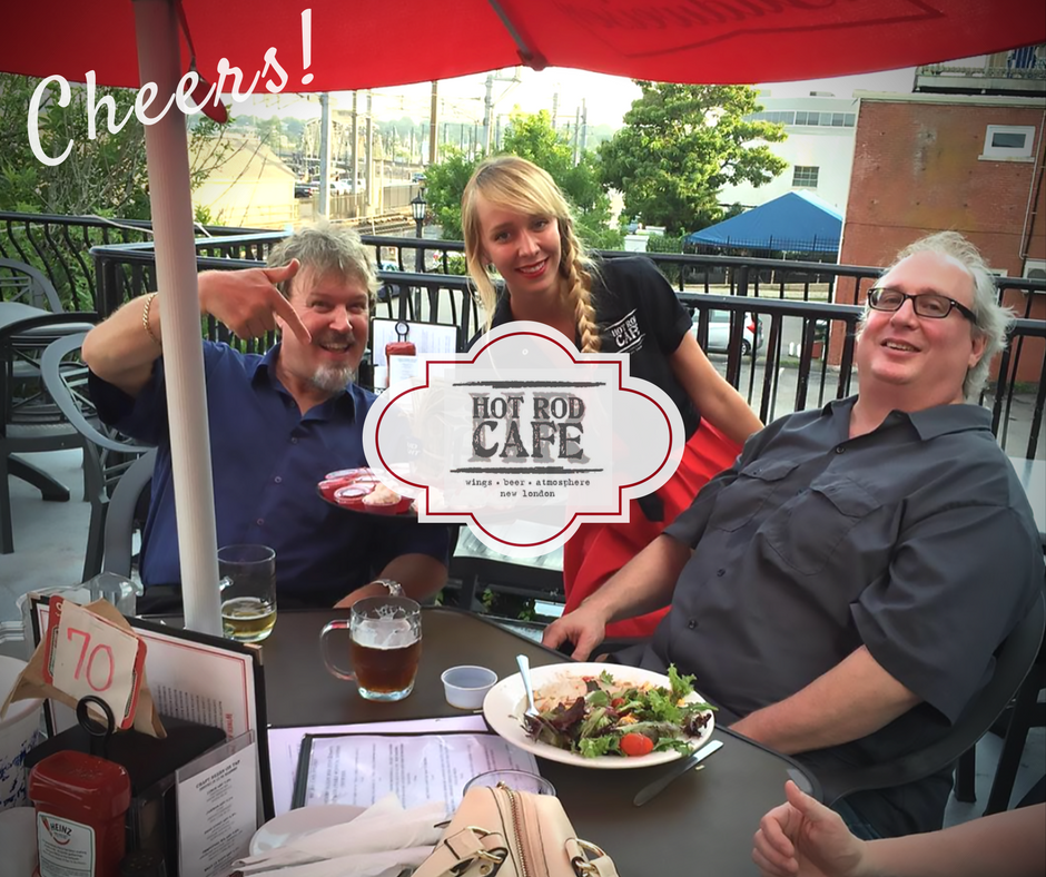 HotRodCafeNL's tweet photo. Cheers to the weekend! Come join us at Hot Rod Cafe! #HotRodCafe #NewLondonCT #Wings #Beer #Atmosphere https://t.co/jah0CIyhJU