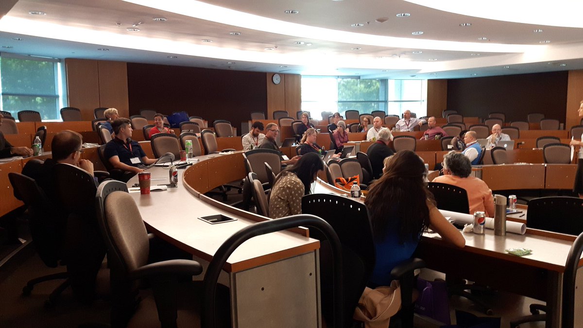 ORhetorBinod's tweet image. #sigdoc17 off to a great starr