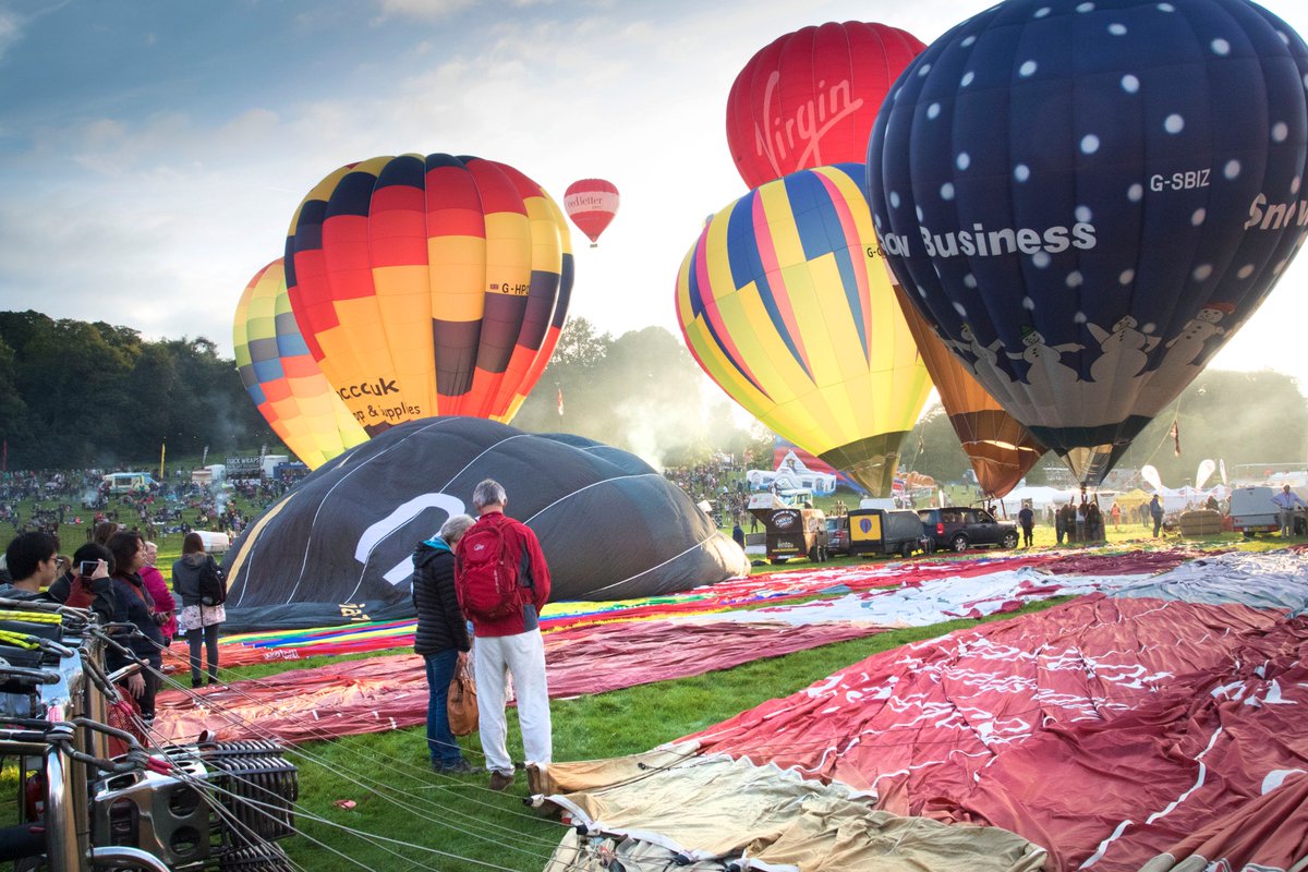 bristolballoon's tweet photo. What a beautiful morning ascent we had, hoping for another one tomorrow at 6am. See you then #Bristol #BristolBalloonFiesta Pics @FrameDogs https://t.co/eYmguYcFrH