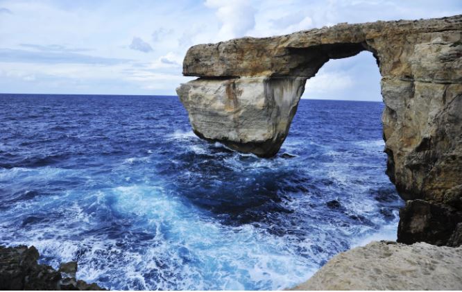 TravelGumbo's tweet photo. #Malta's #FallenArch #AzureWindow is new #Dive #Attraction #ttot
TravelGumbo NEWS
https://t.co/FNb7rUKBUV https://t.co/4QW67zCCtH