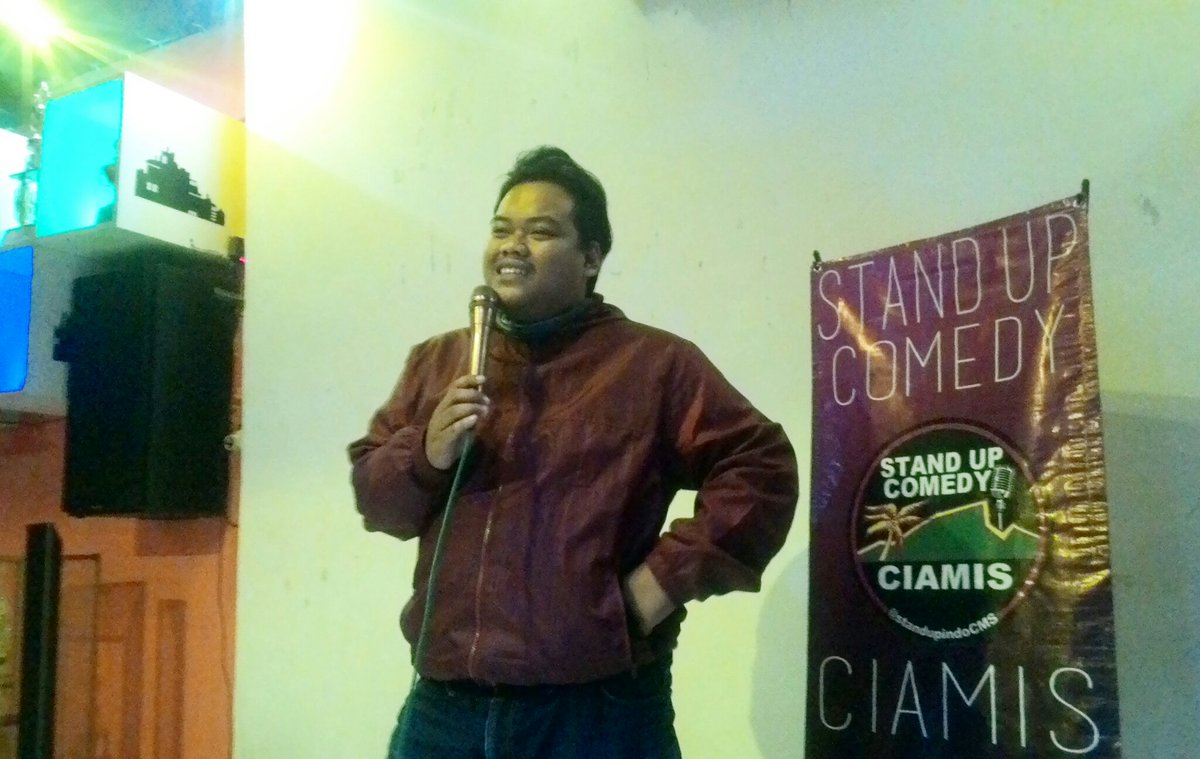 Comic Selanjutnya ada <a href="/Sansant15/">Ichsan Maulana</a> #OpenmicCiamis