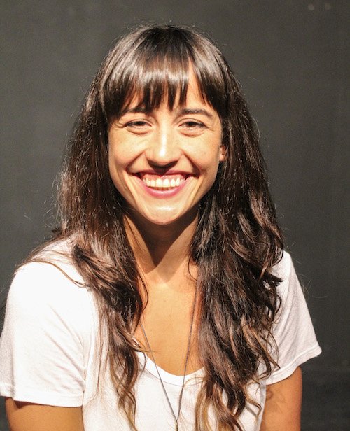 cpipr's tweet photo. "Yo creo que la risa va primero”. 
Lee la entrevista a las jevas de Teatro Breve ---> https://t.co/j0nT2uNDPS https://t.co/VW9ebEI7ii