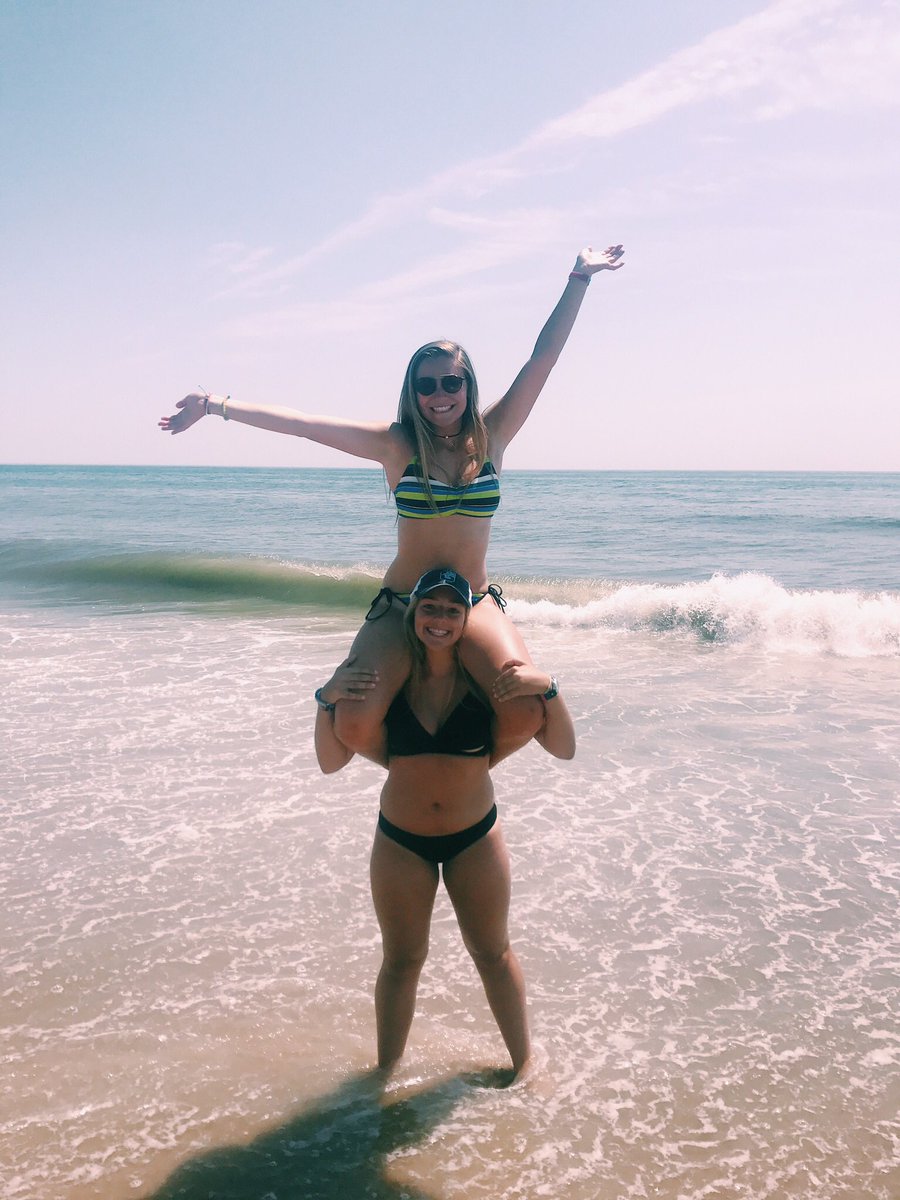 samsullivan_'s tweet photo. happy birthday to my bff ❤️❤️ couldn't survive dance or life without you, love you so much ris  💘😊 @mpisapia_ https://t.co/se7cPoGYhE
