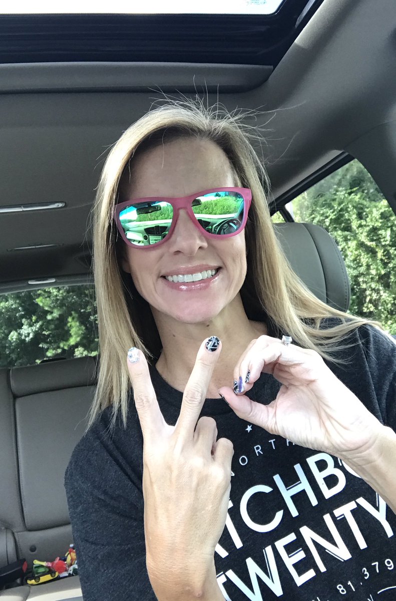 nolechick72's tweet image. "She got out of town in a Pilot Nashville bound" Not quite the same 🤔Nevertheless, I am coming for ya @MatchboxTwenty #found20