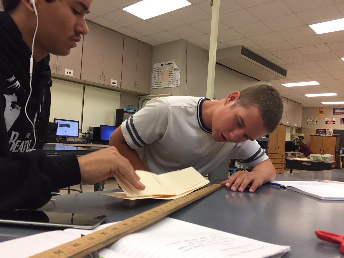 Mr_Hilbert's tweet photo. #RHSEngineering students are applying the Design Process in class. Great job 2nd period! @wearrrichmond #WeRcareers https://t.co/arHtBVKnBZ