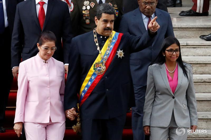 ReutersVzla's tweet photo. #Venezuela's @NicolasMaduro affirms new legislative body as all powerful https://t.co/r5khb4IegT https://t.co/zu9q4bcdUX