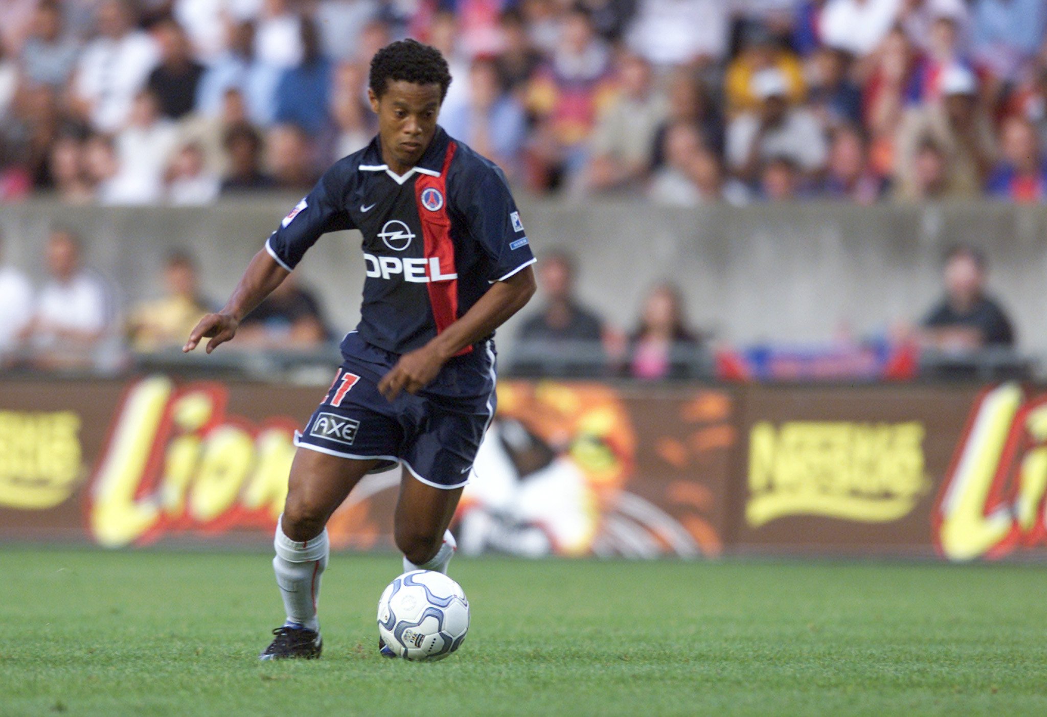 ronaldinho psg kit