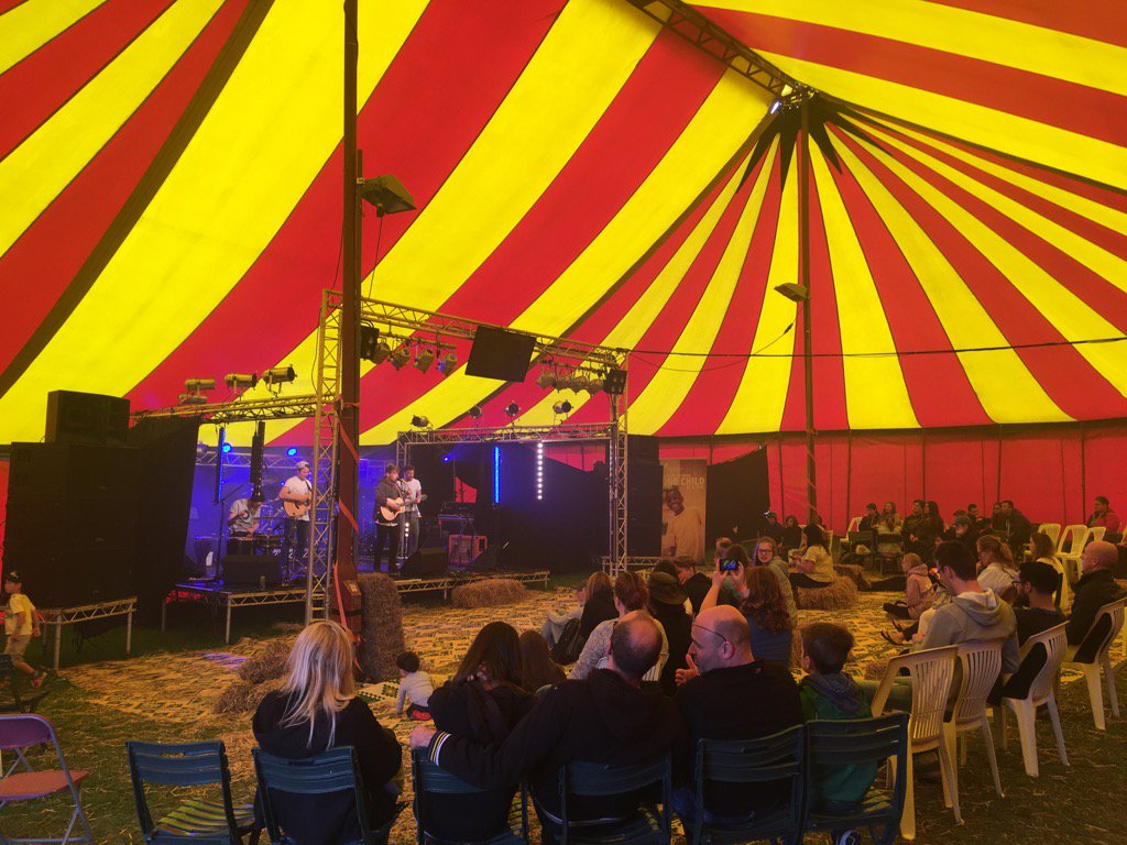 So thankful we have a king worth celebrating (amen <a href="/DanceLikeKings/">Dance Like Kings</a>) 👊🏽