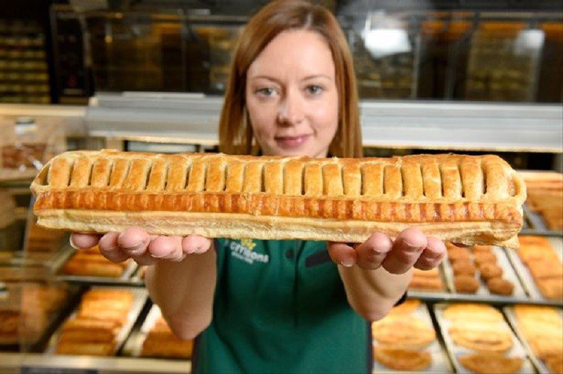 seosnapshot's tweet photo. Today’s PR Menu: Vodka Red Bull sausages, chicken beer, and a 12-inch sausage roll #searchphantom https://t.co/UEgM6nCyIM https://t.co/QeqWrroqXL