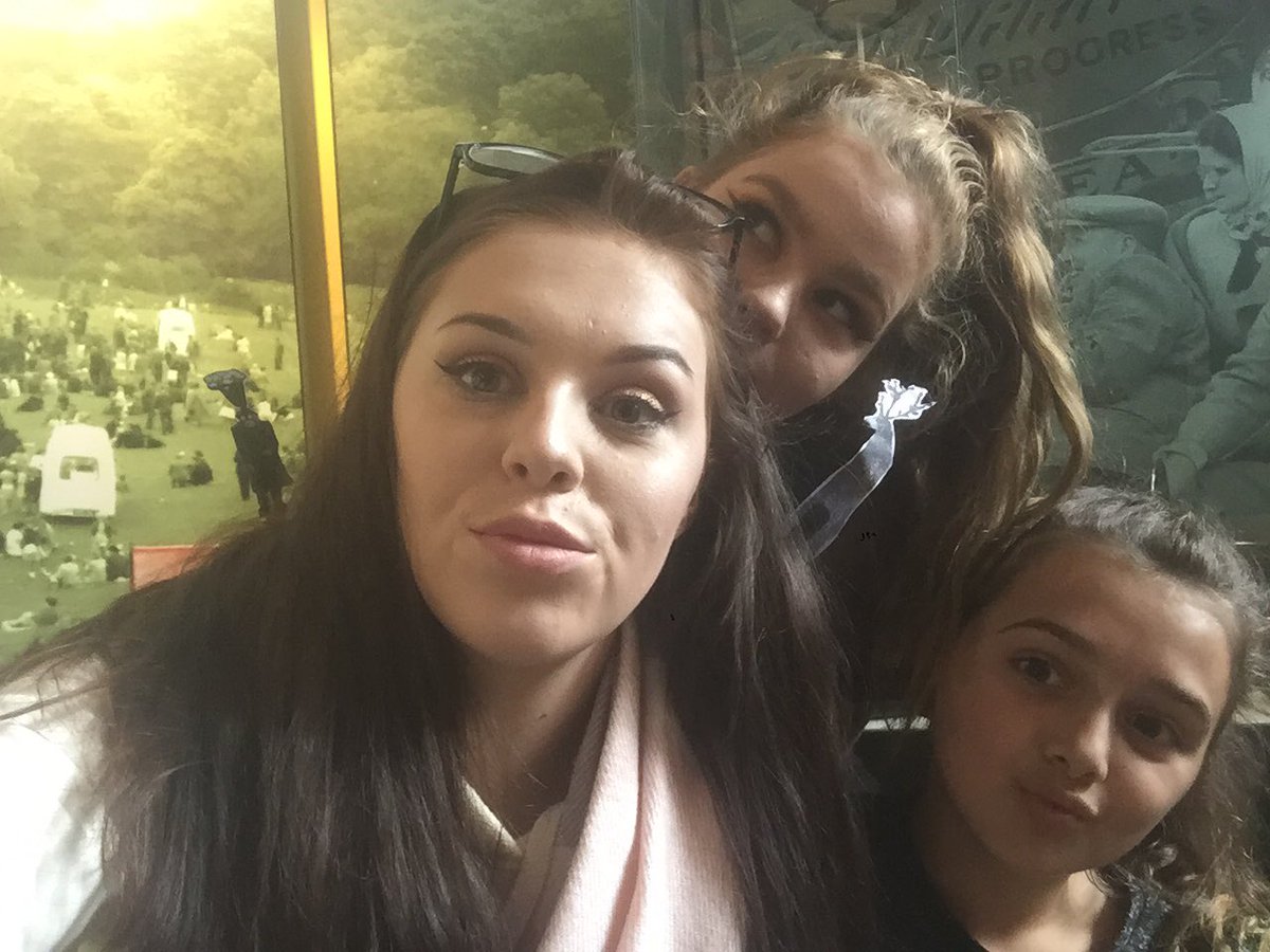 Woodhorn's tweet photo. #Takeoverday #wonderfolk #photobomb #leadinglink https://t.co/5Nvw5xm81q