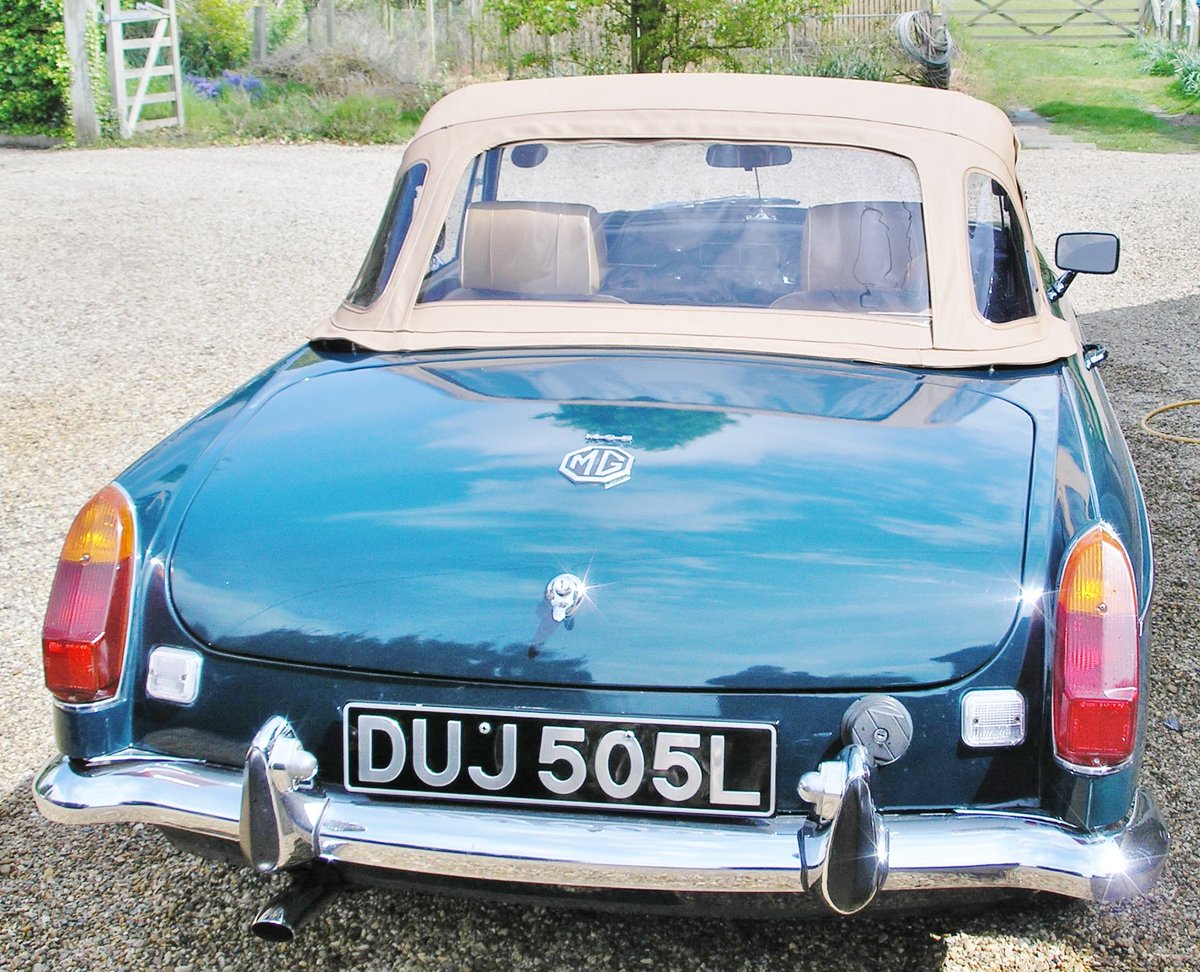 opentoptouring's tweet photo. MGB Roadster @TheMGOwnersClub #selfdriveclassics already for Daniel for his #suffolkwedding tomorrow https://t.co/F6zpwJ62Uy