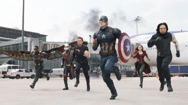 YahooEnt's tweet photo. #Disney plans streaming service of its own, but #Netflix exec says talks ongoing about #Marvel, #StarWars rights https://t.co/mXmAODn0FZ https://t.co/hKHdkxnlRp