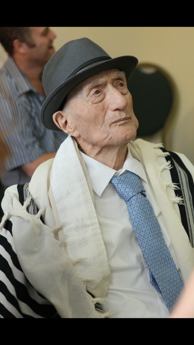 julienbahloul's tweet photo. L'homme le plus âgé au monde, Yisrael Kristal, survivant de la Shoah, est mort à l'âge de 114 ans à Haïfa (nord d'Israël) https://t.co/NwXn6mqgLN