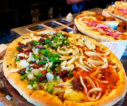 ¿Pizza de Mac &amp; Cheese o de Tennessee BBQ? No importa, disfrútalas en Pizza del Perro Negro, Centro @pizzaperronegro mx-df.net/pizza-del-perr…