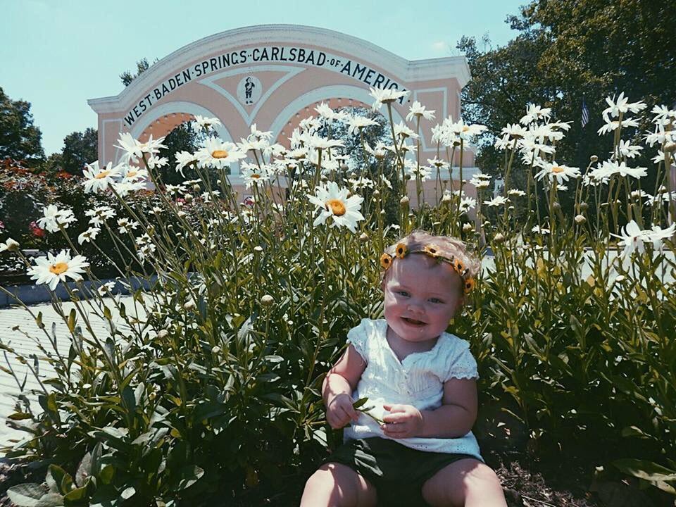 FL_Resort's tweet photo. Congrats to Nina Nelson Jones for being our latest bi-weekly #flrsummerfun photo contest winner! What an adorable photo! #frenchlickresort https://t.co/Rwx04DvKCN