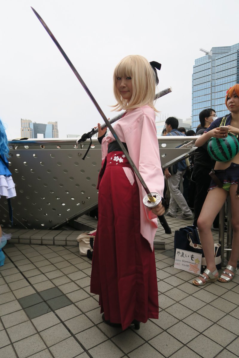 ｋ助 Ar Twitter エントランスのコスプレ広場におられた Fate Grand Orderの沖田総司さん ウチのカルデアにはいない鯖なので ここで沖田成分を補充しておくのだ 刀を構えたポーズがキマっておられました C92 C92コスプレ