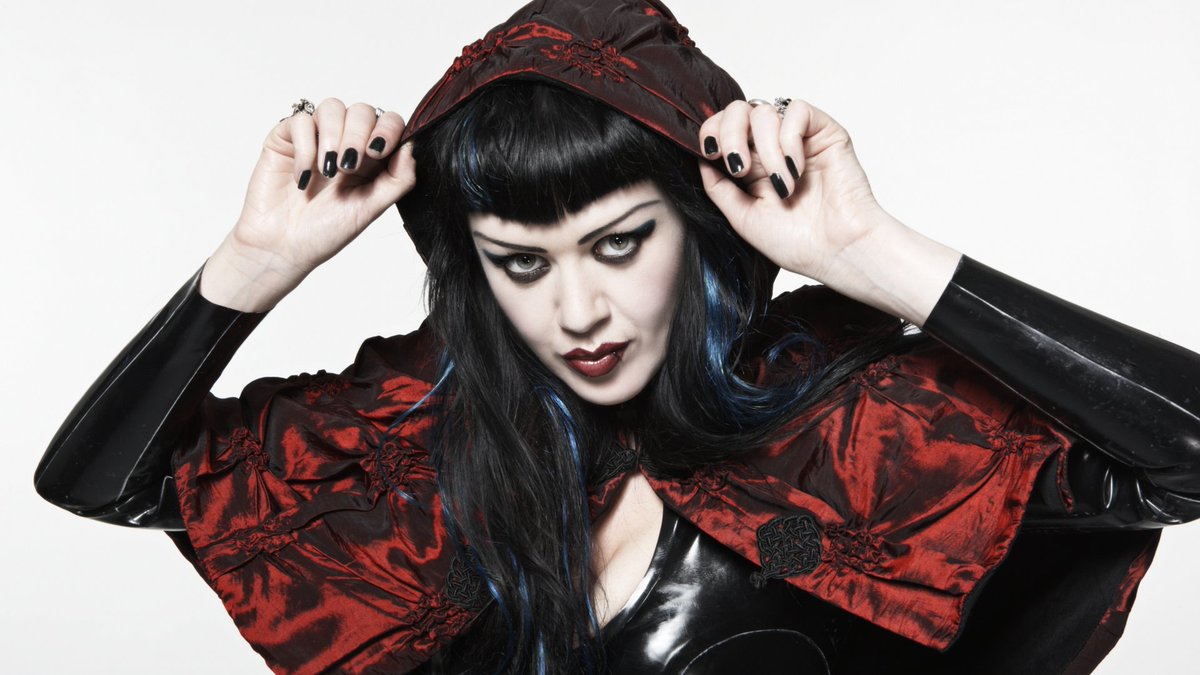 latex_kitsch's tweet photo. #GeorginaLisee #diesofluid #ExistentialBaby #Alternative #metal
https://t.co/GpvIvk0PV3
#latex #rubber #fetish #fashion #cosplay #gothic https://t.co/r2ueBITN14