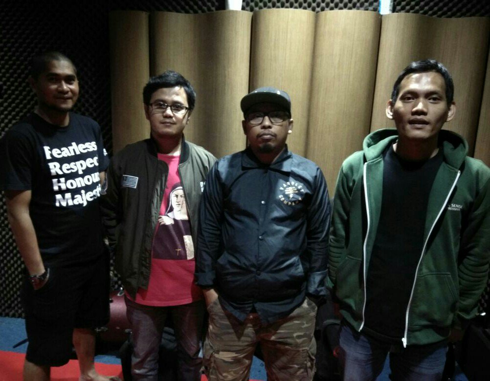 Ini formasi yang bakal ngisi buat Hurley Burley vol 3.