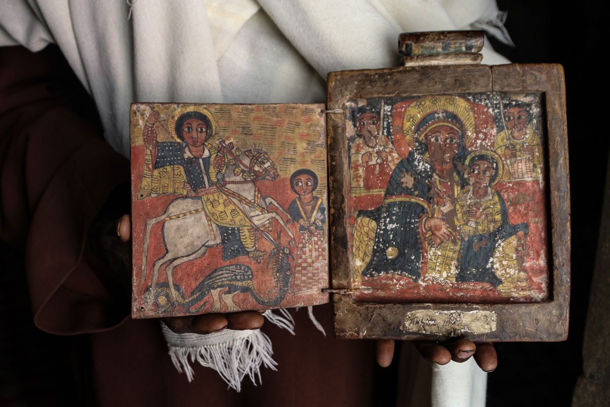 AJEnglish's tweet image. Ethiopia's 12th-century churches were built on the orders of King Lalibela who wanted to a "New Jerusalem" in Africa aje.io/98wb4